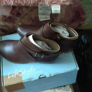 Lifestride booties in Brown size 7 1/2